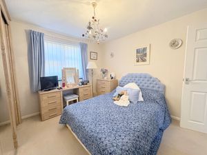 Spingfields- click for photo gallery